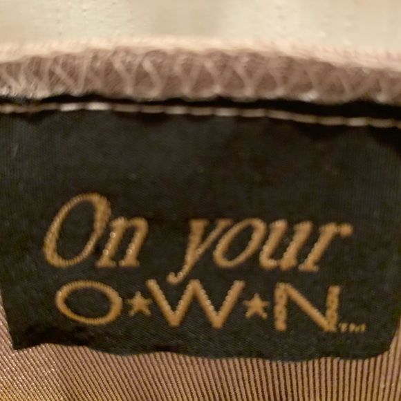 Top - Picture 2 of 4